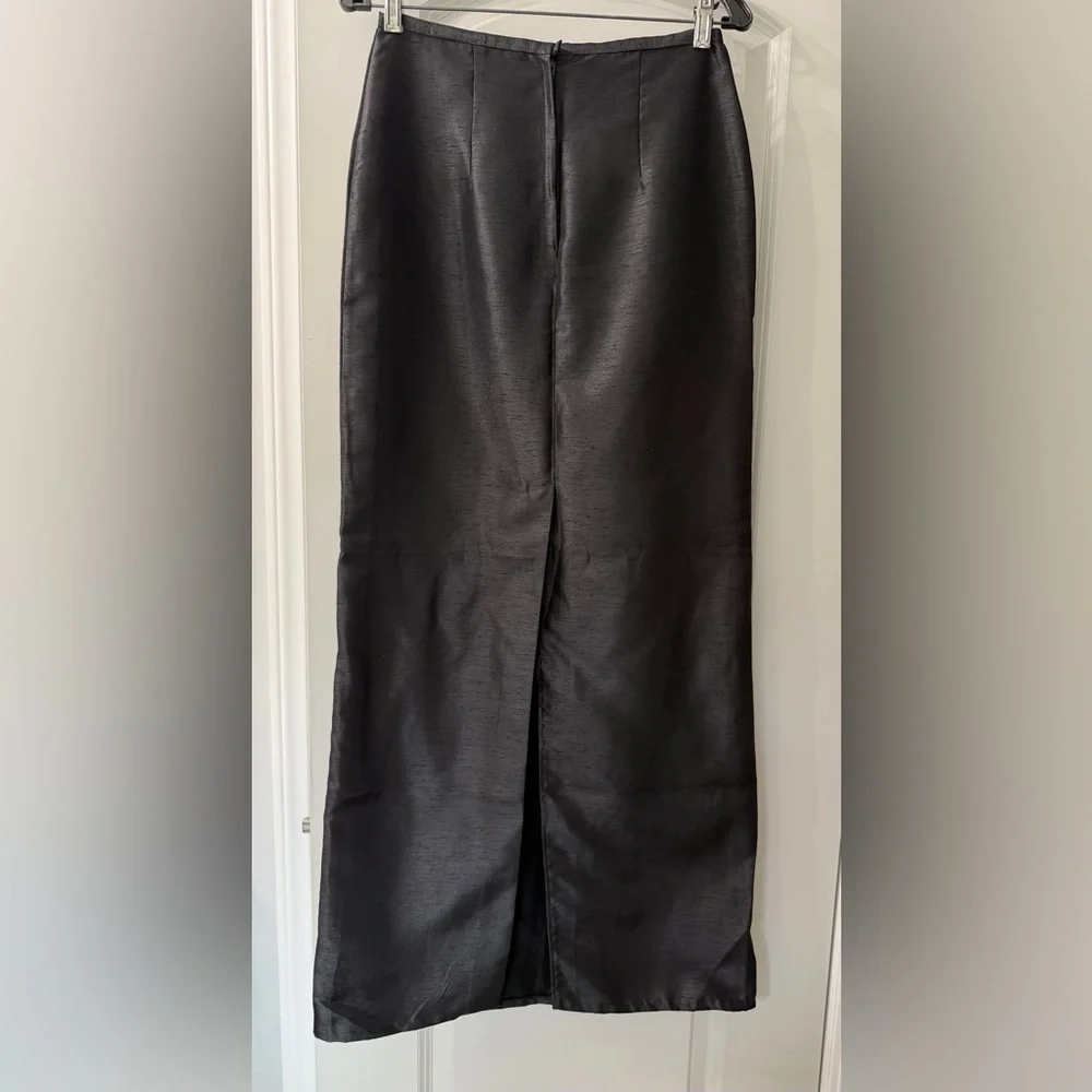 Elegant Tuxedo Black Dupioni Silk Pencil Skirt - Picture 2 of 8